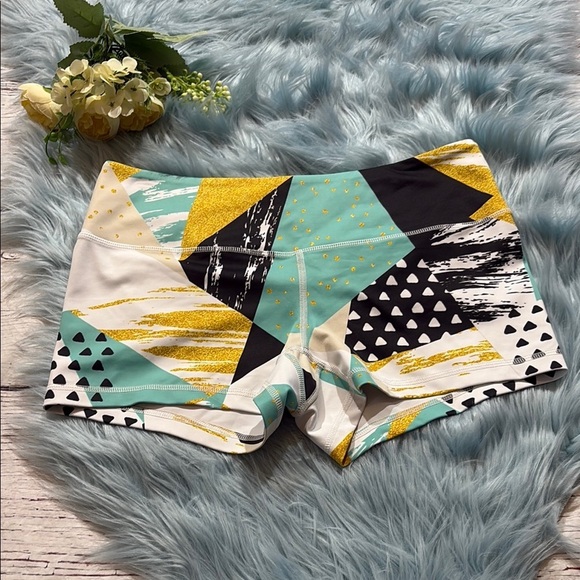 Feed Me Fight Me Geometric Crossfit Shorts sz M - Picture 1 of 7